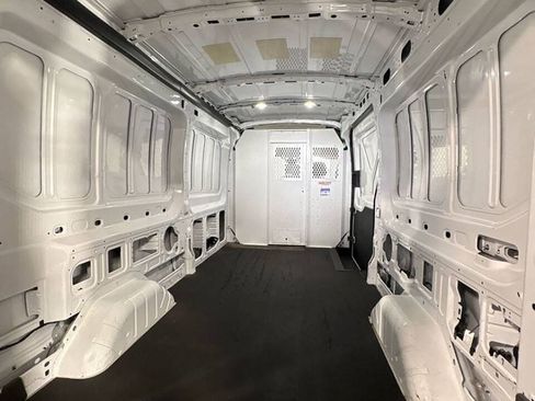 Used 2023 Ford Transit 350 Medium Roof w/ Fleet Safety Package RWD image 5