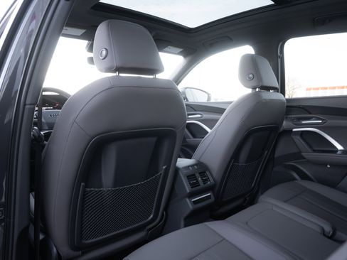 New 2025 Audi Q5 Premium image 25