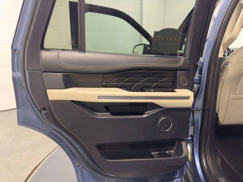 Used 2020 Ford Expedition Platinum image 22