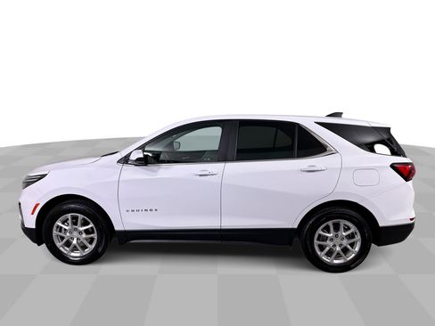 Used 2023 Chevrolet Equinox LT image 41