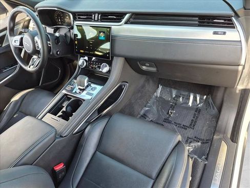 Used 2024 Jaguar F-PACE R-Dynamic S AWD/4WD image 21