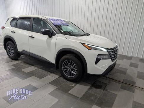 Used 2024 Nissan Rogue S AWD/4WD image 5