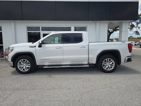 Certified 2022 GMC Sierra 1500 SLT w/ SLT Premium Package AWD/4WD image 4