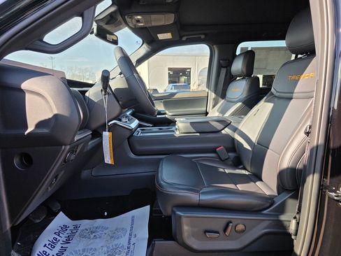 New 2025 Ford Expedition Tremor image 21