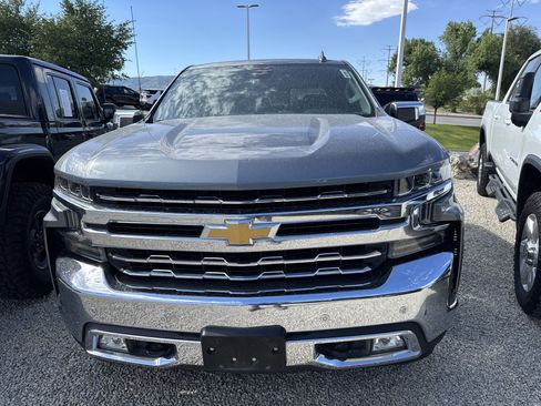 Used 2021 Chevrolet Silverado 1500 LTZ w/ Safety Package II AWD/4WD image 2