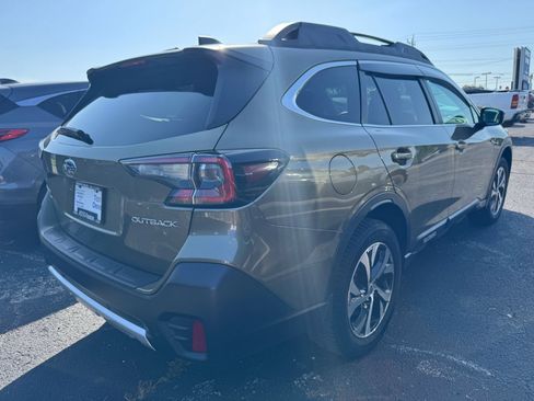 Used 2021 Subaru Outback Limited w/ Popular Package #2 AWD/4WD image 2