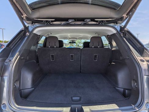 Used 2019 Chevrolet Blazer LT FWD image 31