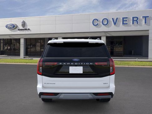 New 2025 Ford Expedition Max Platinum w/ Driver's Package image 5