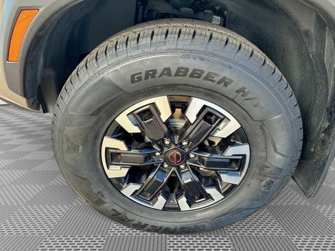Used 2023 Nissan Frontier PRO-4X w/ Pro Convenience Package image 33