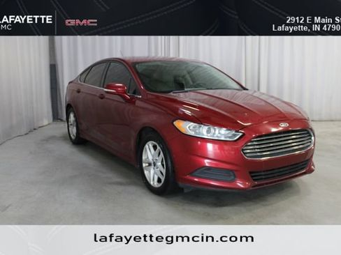 Used 2014 Ford Fusion SE FWD image 1