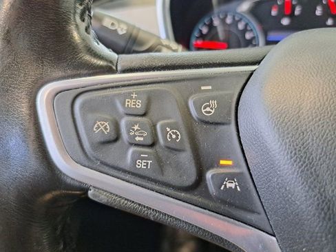 Used 2022 Chevrolet Equinox LT FWD image 12