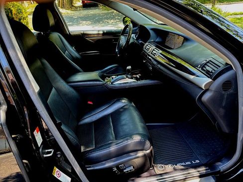 Used 2016 Lexus LS 460 AWD w/ Comfort Package image 27