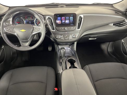 Used 2017 Chevrolet Malibu LT FWD image 10