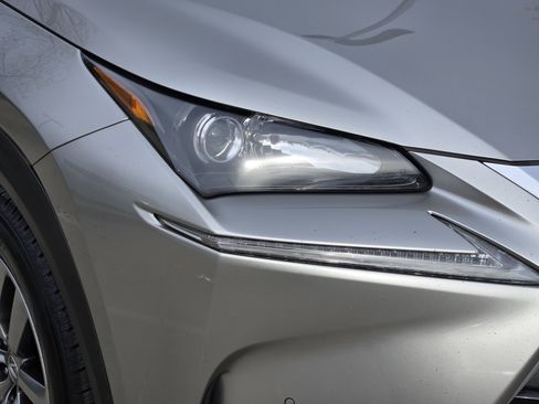 Used 2016 Lexus NX 200t FWD image 6