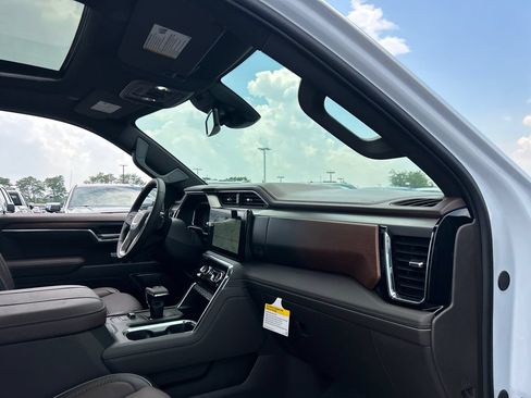 New 2026 GMC Sierra 1500 Denali AWD/4WD image 41