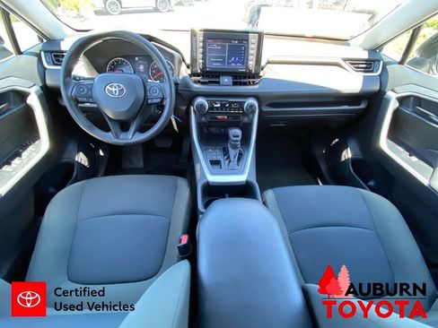 Certified 2022 Toyota RAV4 LE w/ Carpet Mat Package (TMS) AWD/4WD image 29