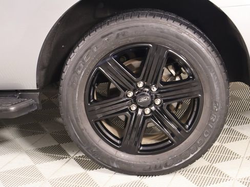 Used 2020 Ford Expedition XLT w/ Equipment Group 201A RWD image 19
