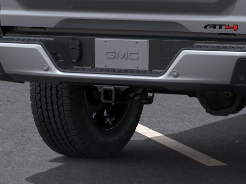 New 2026 GMC Canyon AT4 AWD/4WD image 14