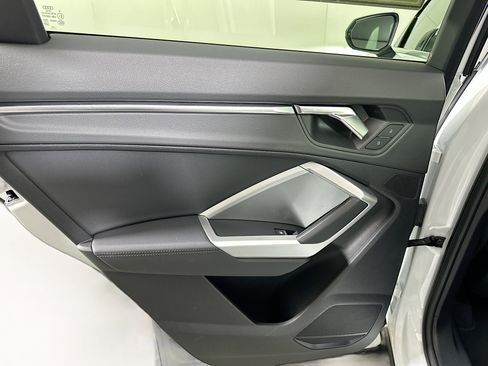 Used 2025 Audi Q3 2.0T Premium image 26