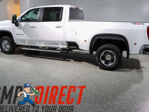 Used 2024 Chevrolet Silverado 3500 LT image 10