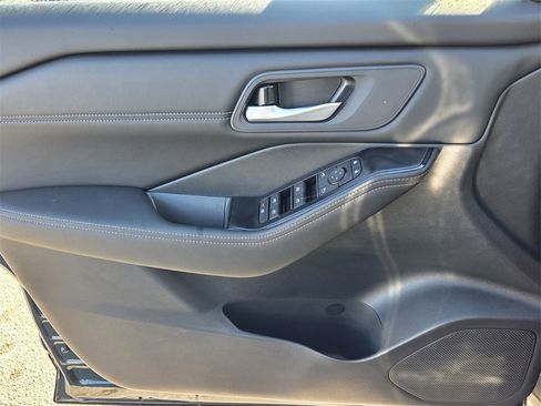 New 2026 Nissan Rogue SV image 27