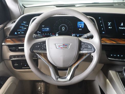 Used 2021 Cadillac Escalade Premium Luxury Platinum w/ Heavy-Duty Trailer Package AWD/4WD image 17