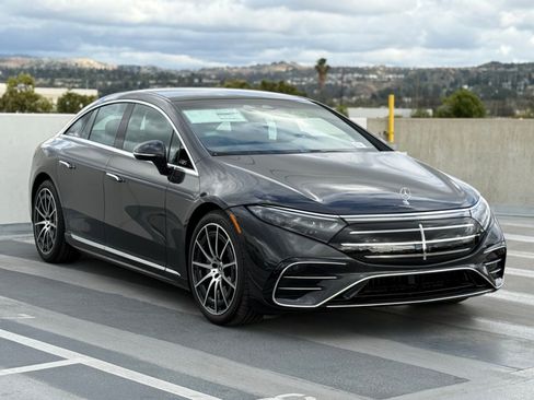 New 2026 Mercedes-Benz EQS 580 4MATIC Sedan image 8
