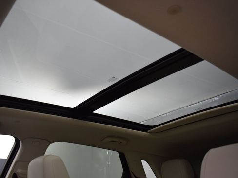 New 2025 Cadillac XT5 Premium Luxury w/ LPO, Floor Liner Package image 23