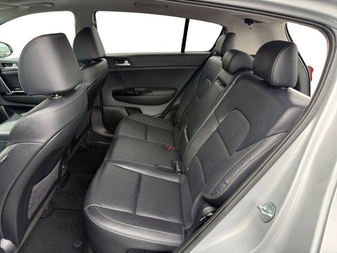 Used 2020 Kia Sportage EX w/ EX Technology Package FWD image 16