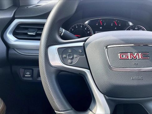 Used 2022 GMC Acadia SLE w/ Driver Convenience Package FWD image 20