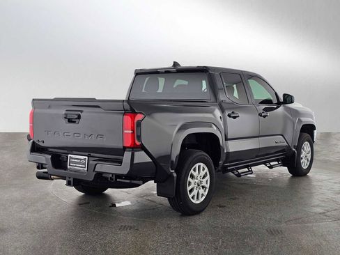 Used 2025 Toyota Tacoma SR5 AWD/4WD image 3