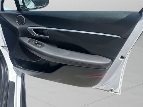 Used 2025 Hyundai Sonata SEL FWD image 13