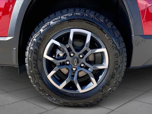 Used 2026 Chevrolet Equinox ACTIV w/ LPO, Floor Liner Package image 12