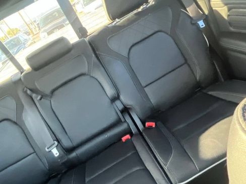 Used 2025 RAM 1500 Limited AWD/4WD image 7