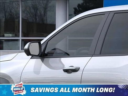 New 2026 Chevrolet Equinox LT w/ Convenience Package II FWD image 12