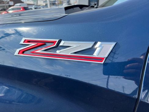 Used 2022 Chevrolet Silverado 1500 LTZ w/ Z71 Off-Road Package image 10