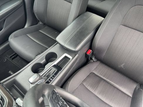 Used 2025 Nissan Altima 2.5 SV FWD image 31