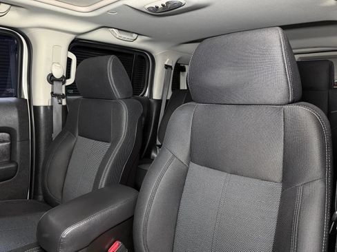 Used 2007 HUMMER H3 AWD/4WD image 25