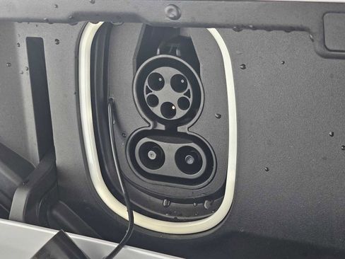 New 2026 Cadillac Lyriq Sport image 23