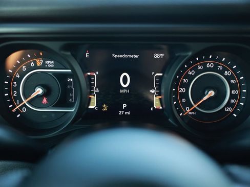 New 2026 Jeep Gladiator Sport AWD/4WD image 17