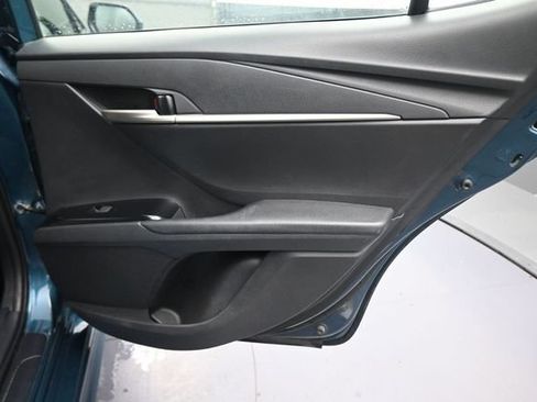 Used 2025 Toyota Camry SE FWD image 15