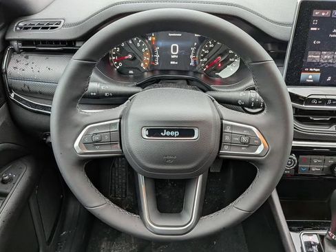 New 2026 Jeep Compass Limited image 18