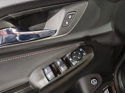 Certified 2022 Chevrolet TrailBlazer RS w/ Sun and Liftgate Package image 17