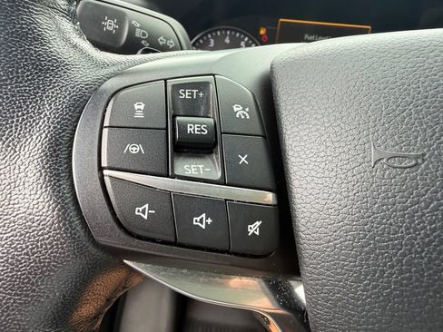 Used 2020 Ford Explorer Limited AWD/4WD image 18