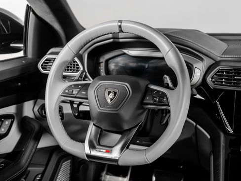 Used 2022 Lamborghini Urus AWD image 55
