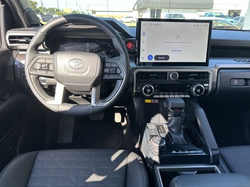 Used 2024 Toyota Tacoma TRD Off-Road AWD/4WD image 15