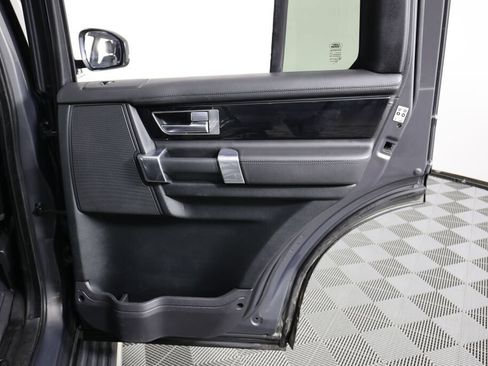 Used 2016 Land Rover LR4 HSE LUX image 22