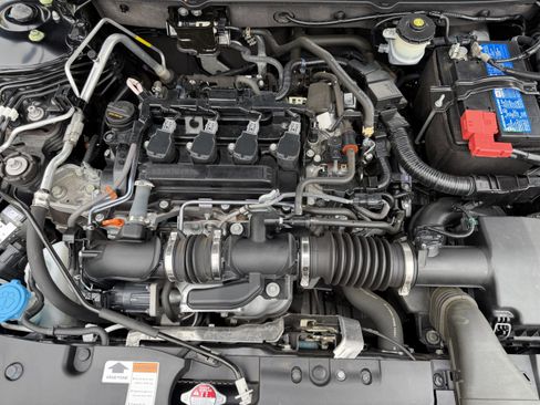 Certified 2022 Honda Accord Sport image 29