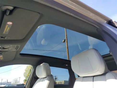 Certified 2024 Cadillac Lyriq Luxury image 25