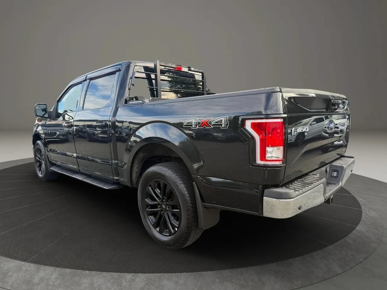 Used 2015 Ford F150 XLT w/ Equipment Group 301A Mid AWD/4WD image 7